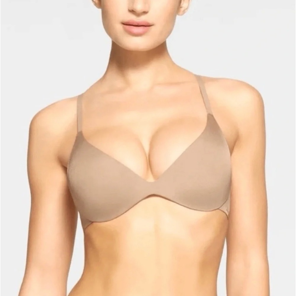 SKIMS NWT Wireless Form Super Push-Up Bra - Size 36DD